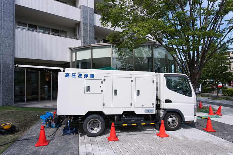 高圧洗浄車